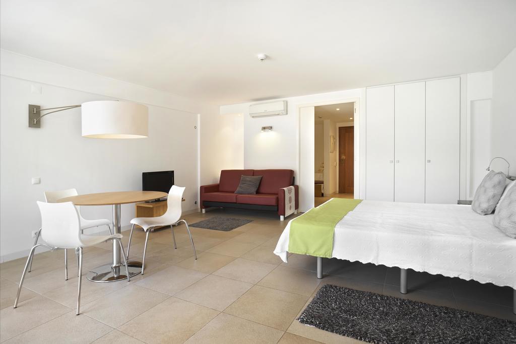 Apart-hotel Golden Club